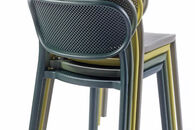 stohování židlí NUTA